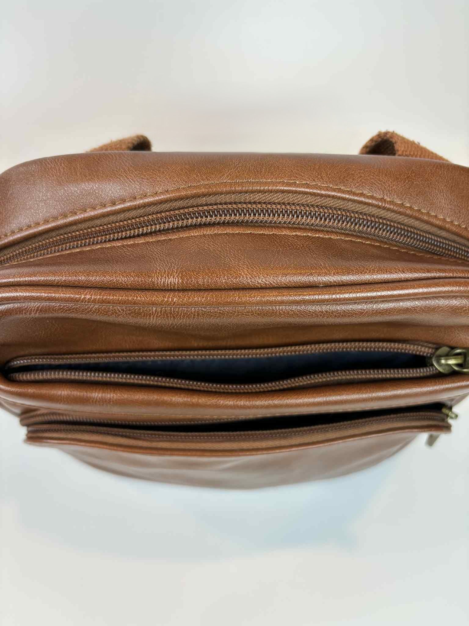 Reaction Kenneth Cole Shoulder Bag