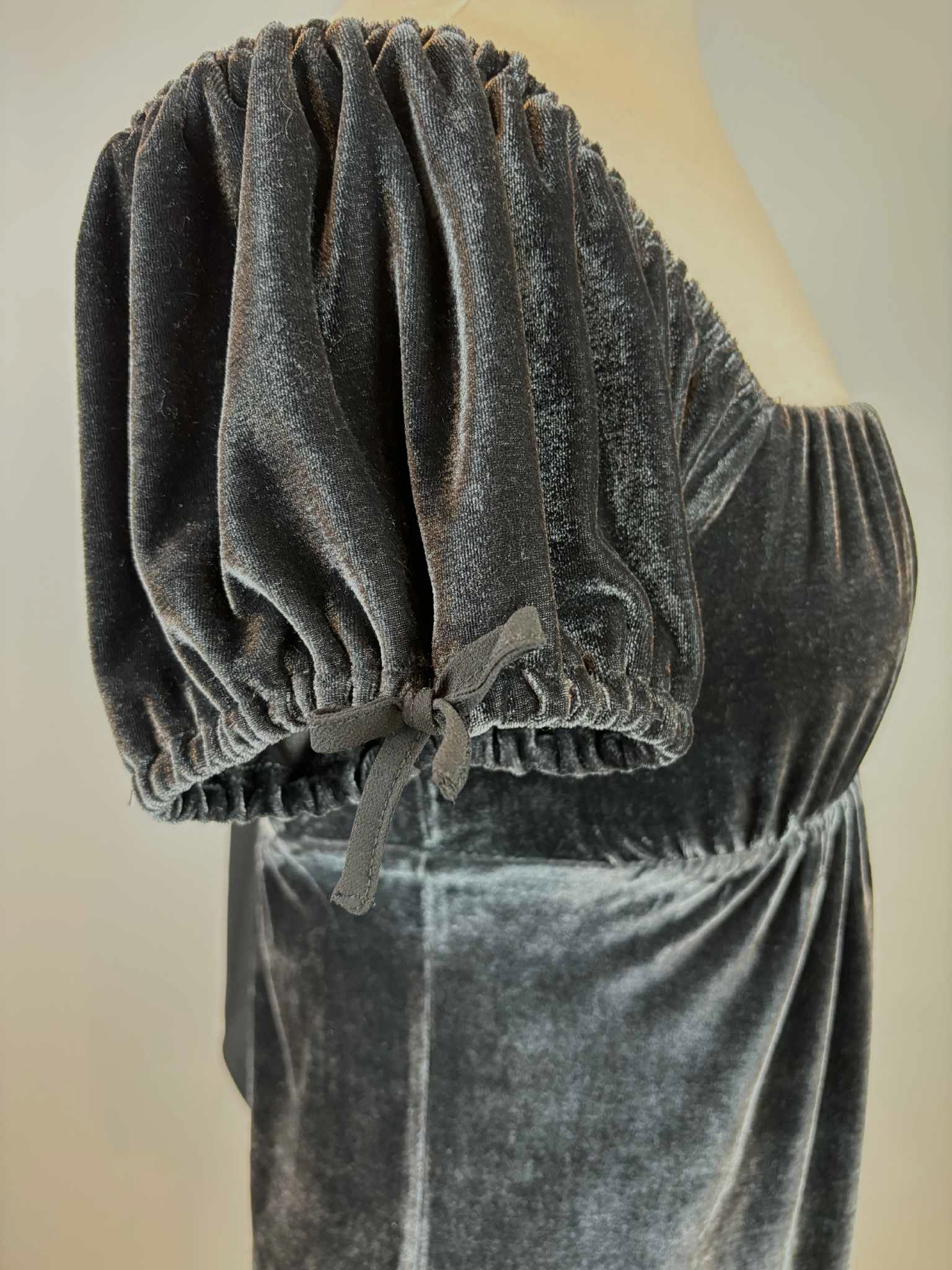 Urban Outfitters Velvet Off-Shoulder Dress — Size Small Petite