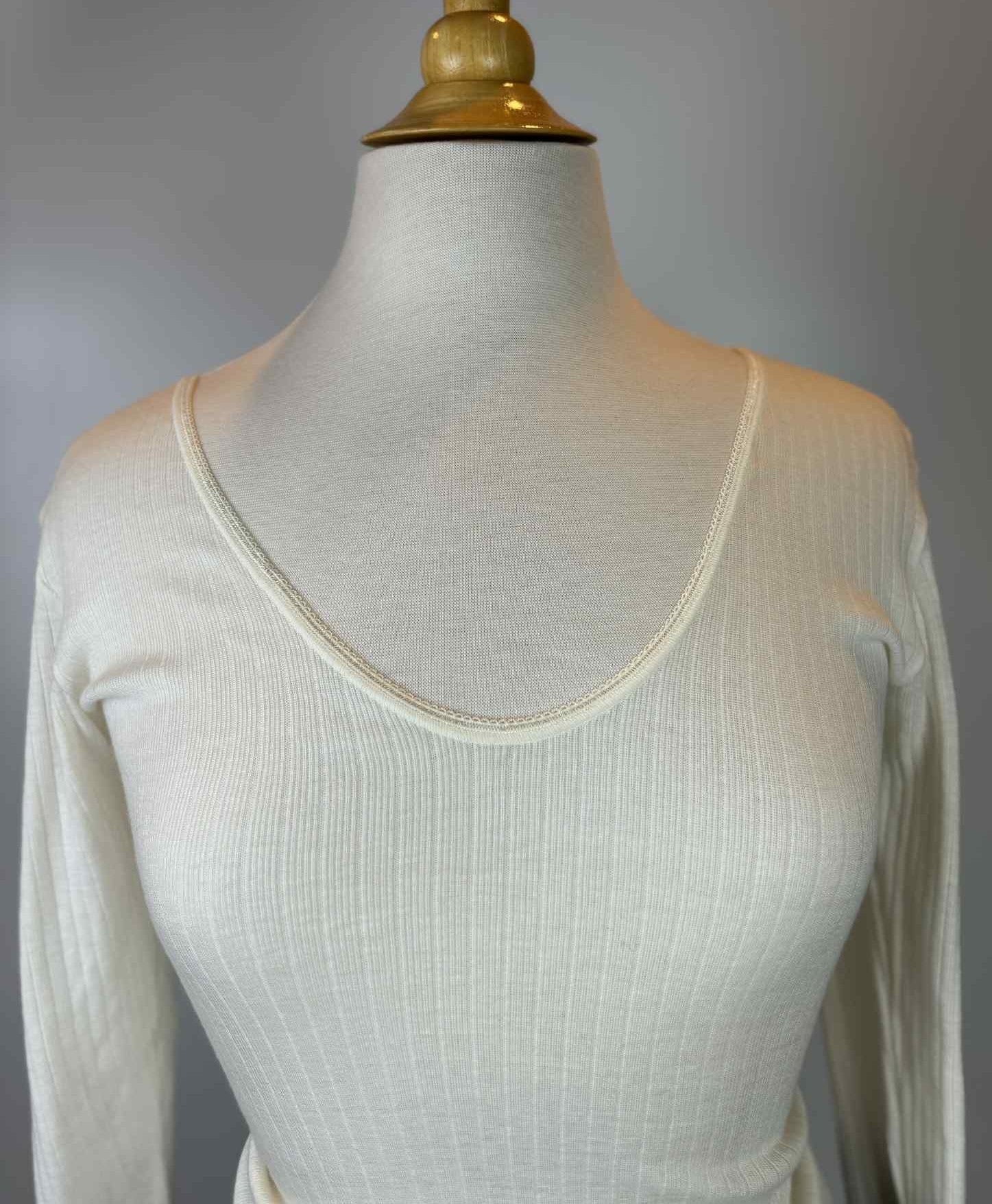 Shelley Soft Stretch Knit Top — Size Large