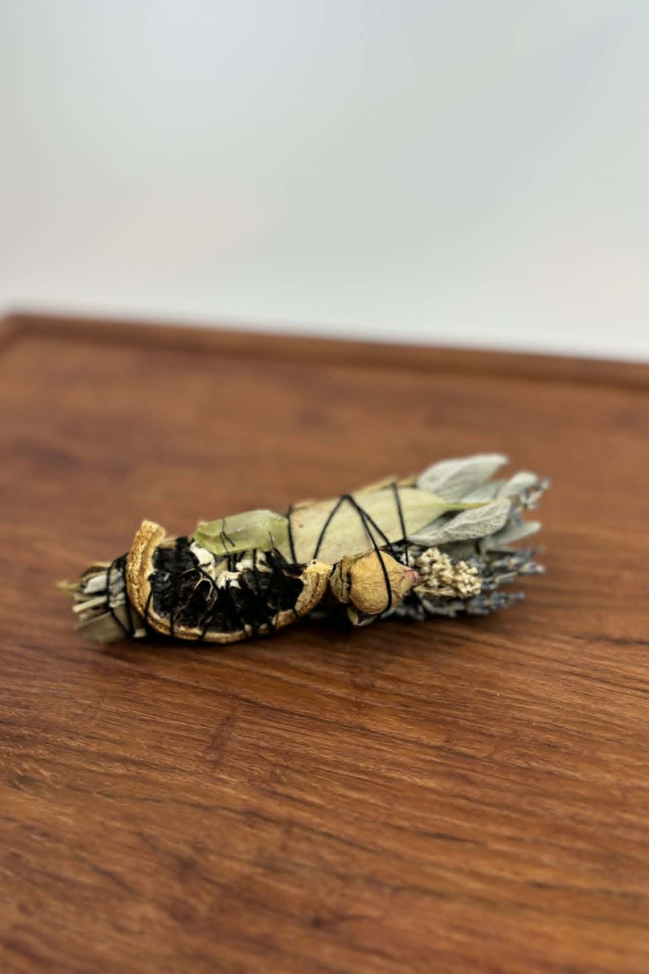 Botanical Sage Bundle with Crystal – Dried Herb & Citrus Bundle