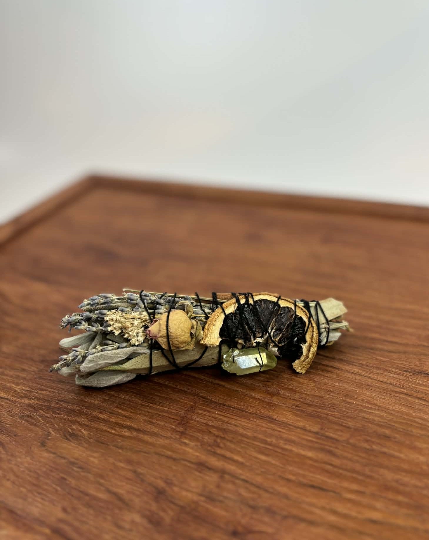 Botanical Sage Bundle with Crystal – Dried Herb & Citrus Bundle