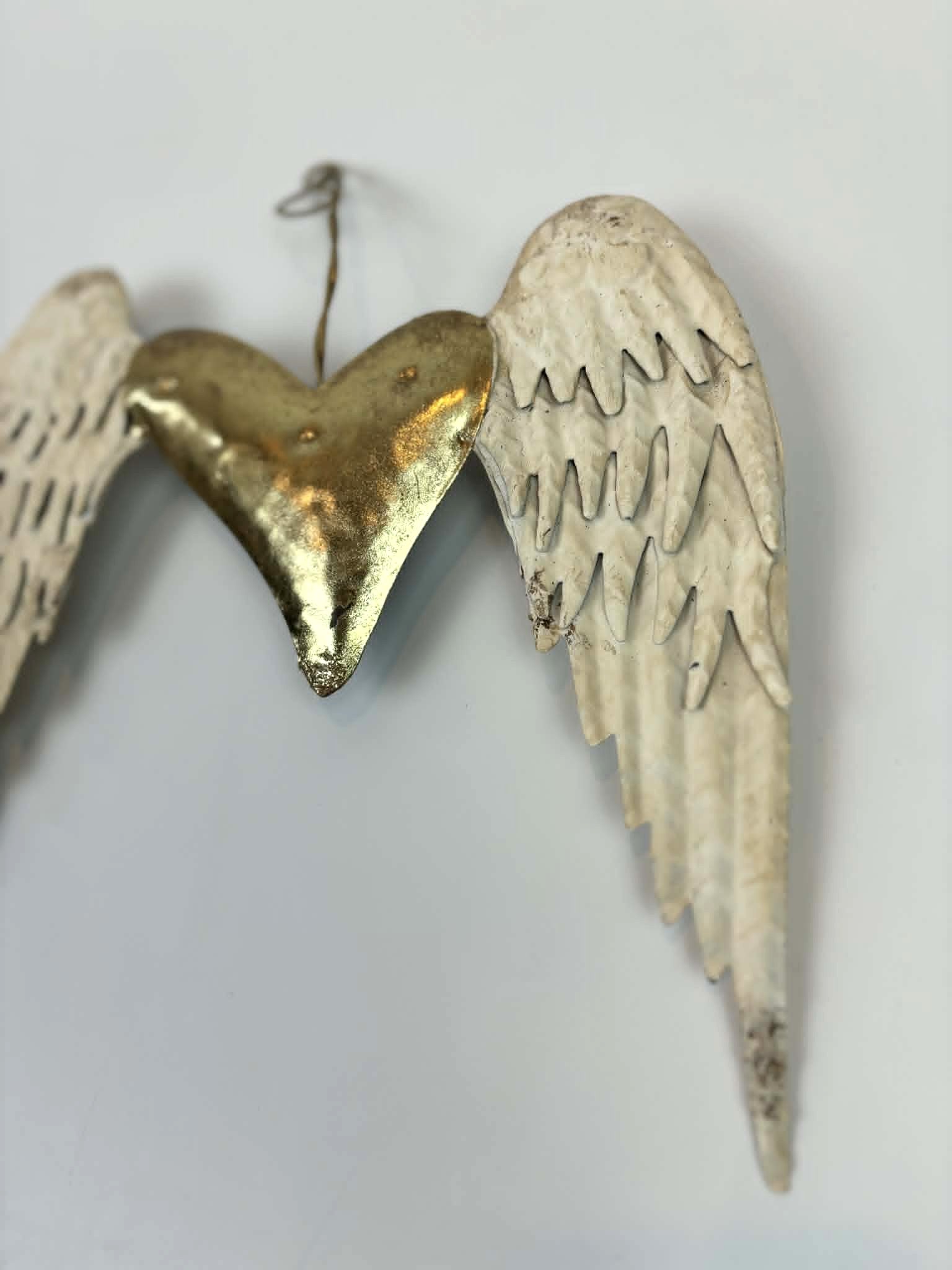 Heavenly Heart & Wings Wall Decor