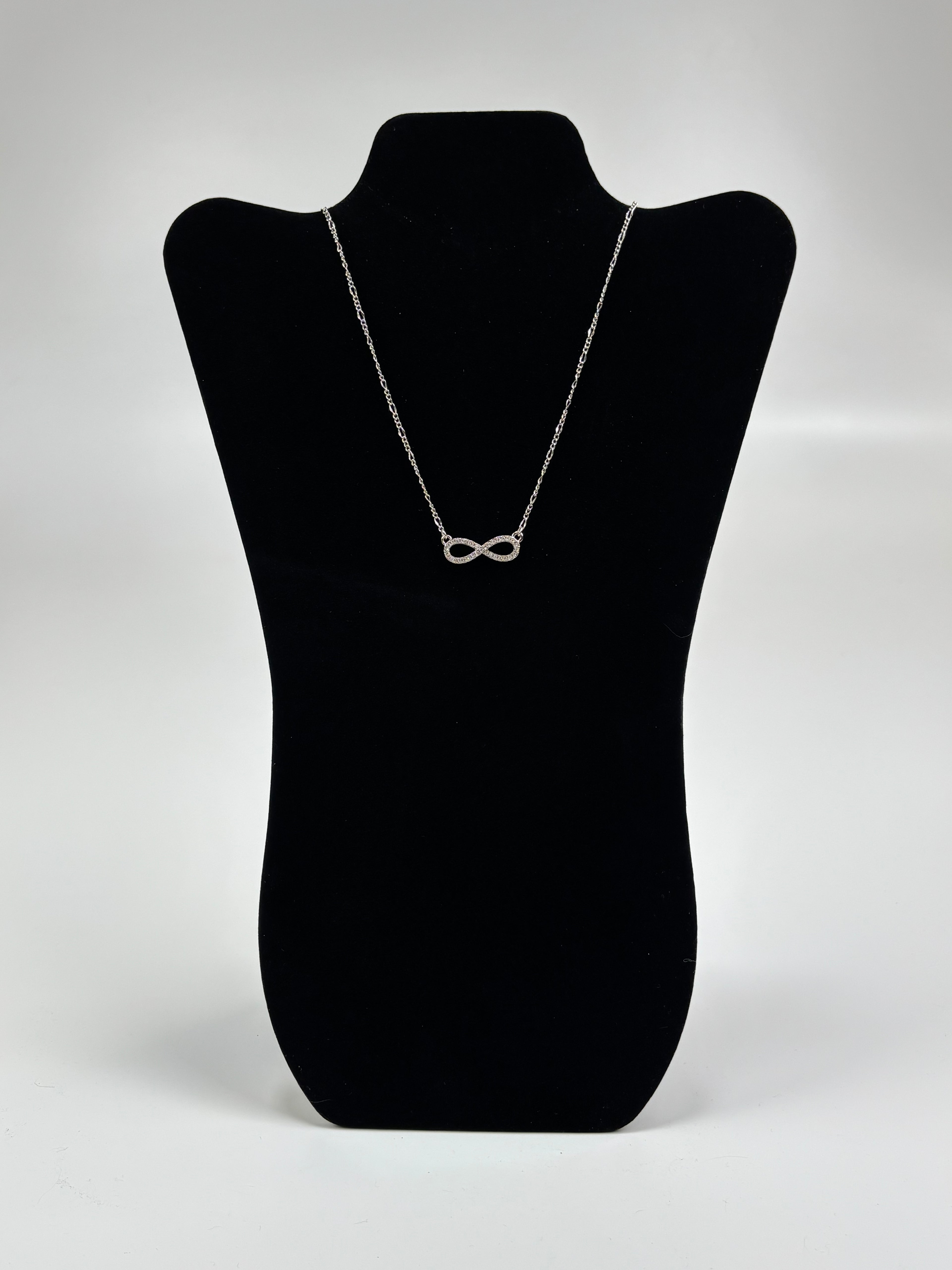 Infinity Jewelry Set – Necklace, Bracelet & Earrings