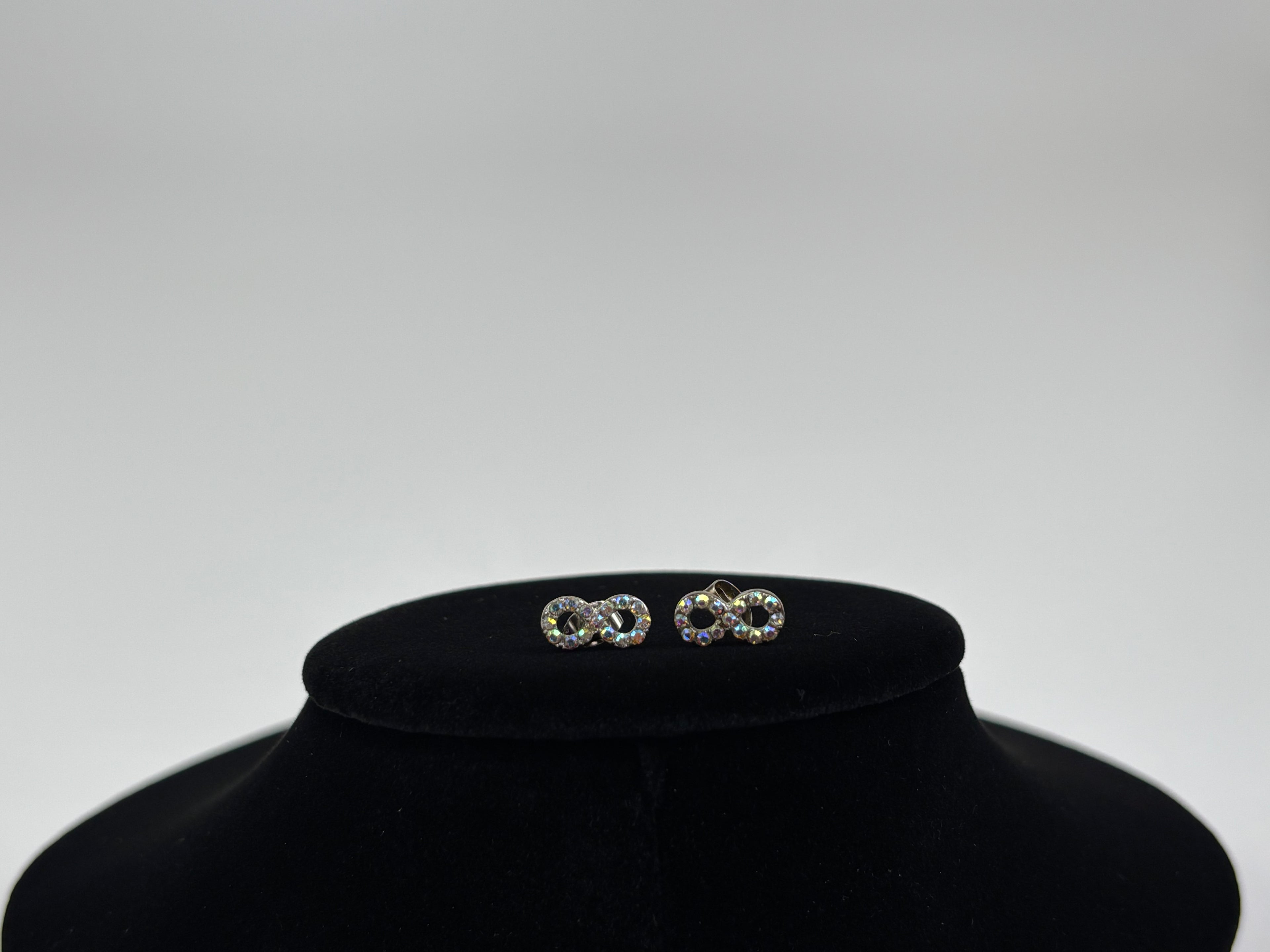 Infinity Jewelry Set – Necklace, Bracelet & Earrings