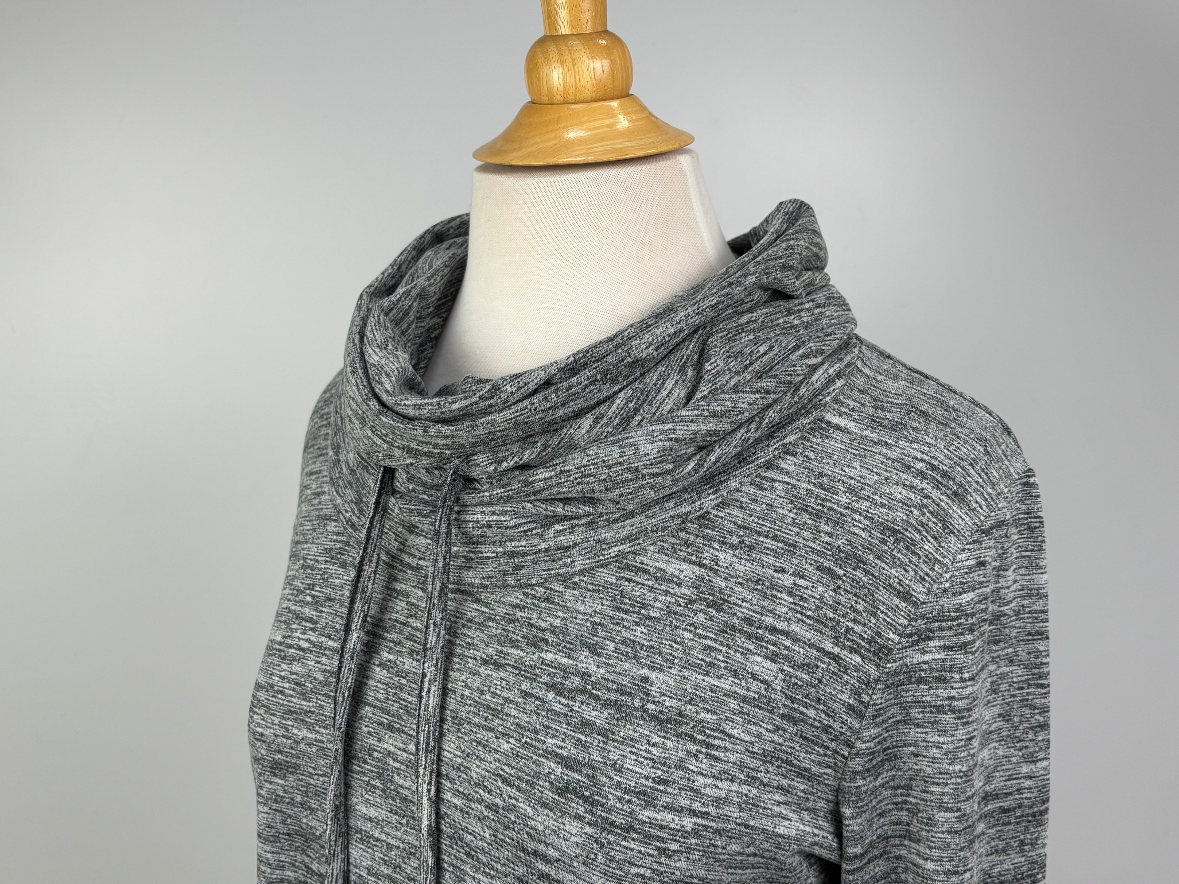 Balance Co. Gray Cowl Neck Sweatshirt – Size XL