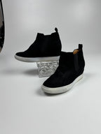 Dolce Vita “Kerry” Hidden Heel Booties – Women’s Size 8