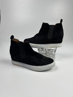 Dolce Vita “Kerry” Hidden Heel Booties – Women’s Size 8