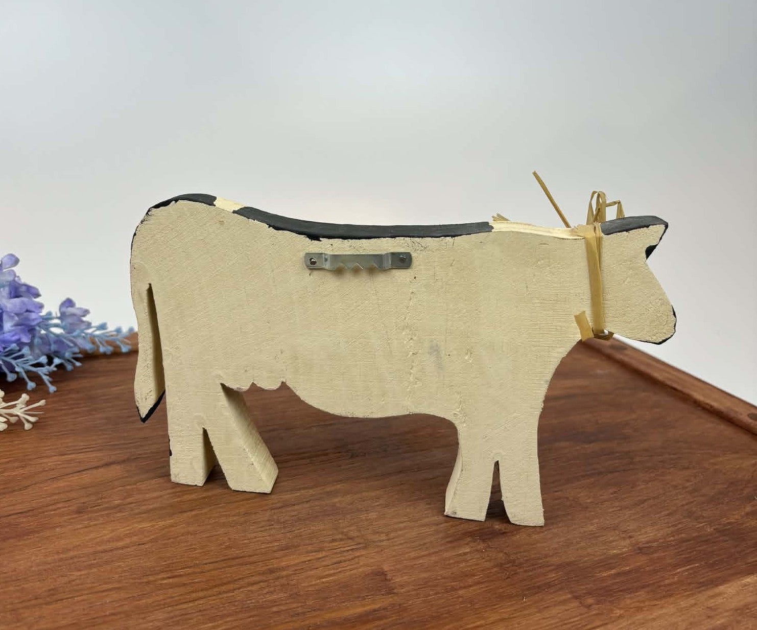 Rustic Wooden Cow Wall Décor