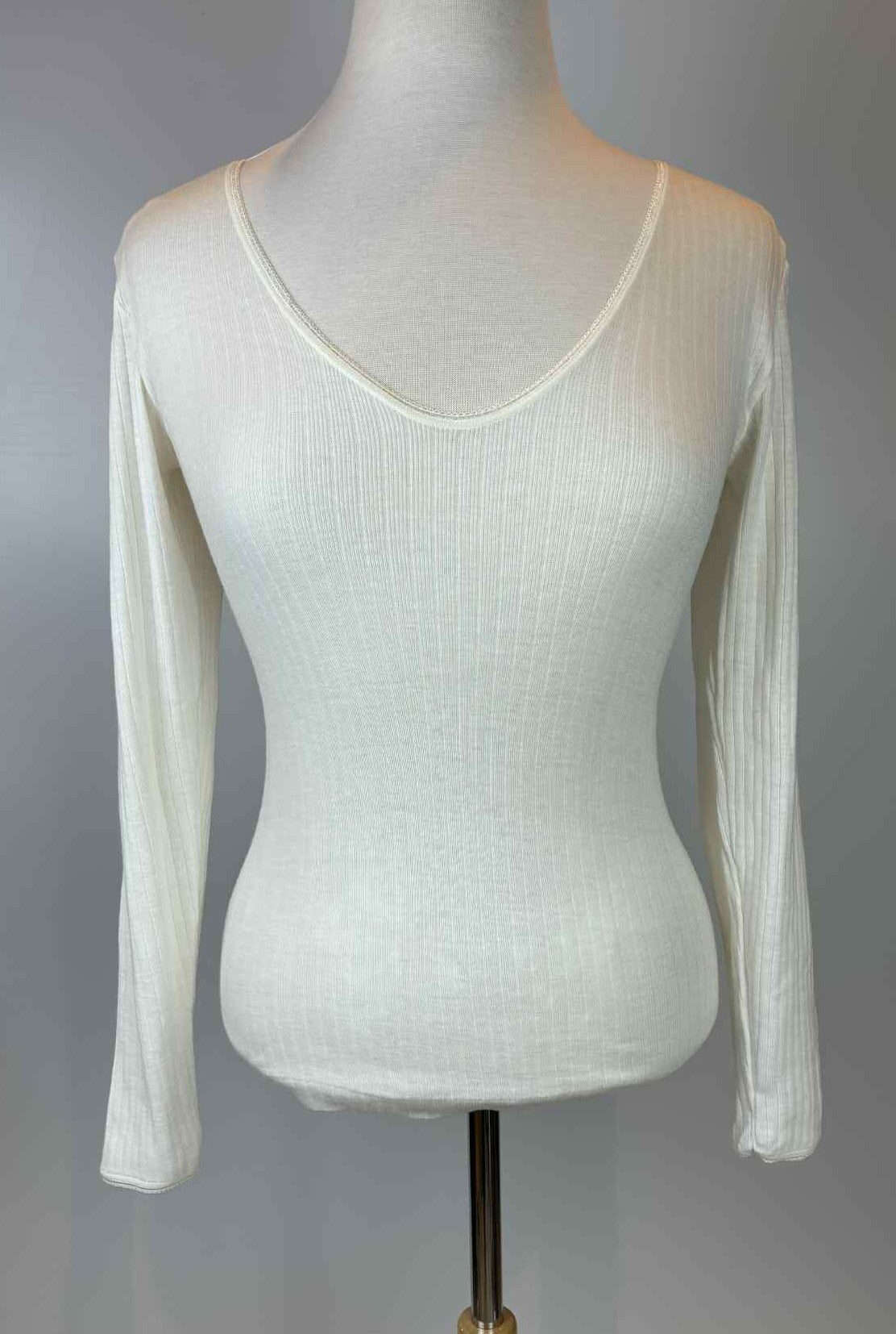 Shelley Soft Stretch Knit Top — Size Large