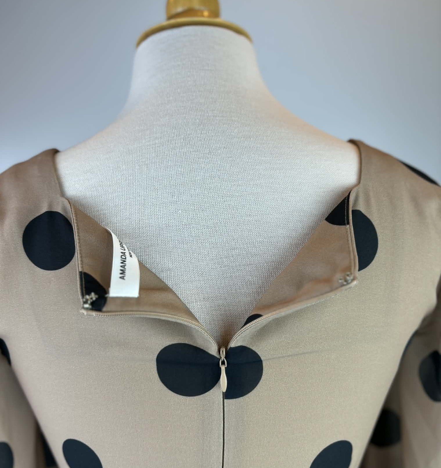 Classic Polka Dot Midi Dress - Small 🤍🖤